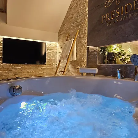 Delux President Centar Ii Apartamento *