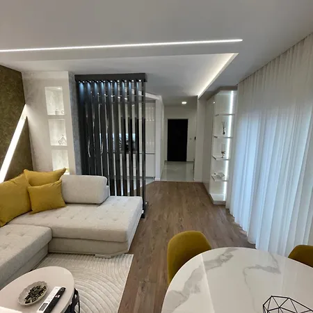 Lejlighed Delux President Centar Ii *