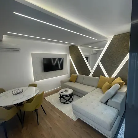 Delux President Centar Ii *