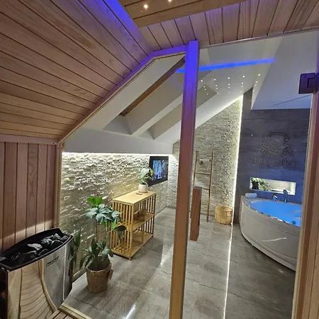 Delux President Centar Ii Apartamento